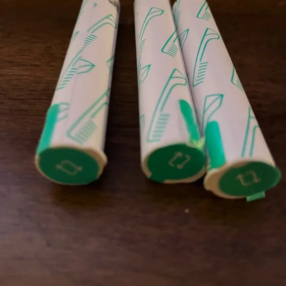 Quip 3 Adult Toothbrush Replacement Heads Open Box New - Picture 1 of 2